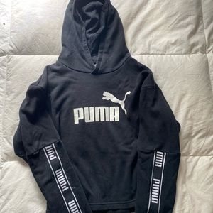 Cropped Puma sweatshirt